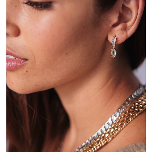 Baguette Huggies with Droplet - new in box from display - Picture 3 of 3